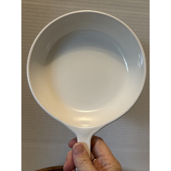 Vtg. Corning Ware, 6.5" Skillet, and Lid, 6.5" W x 10.25" w/Handle - Picture 6 of 11
